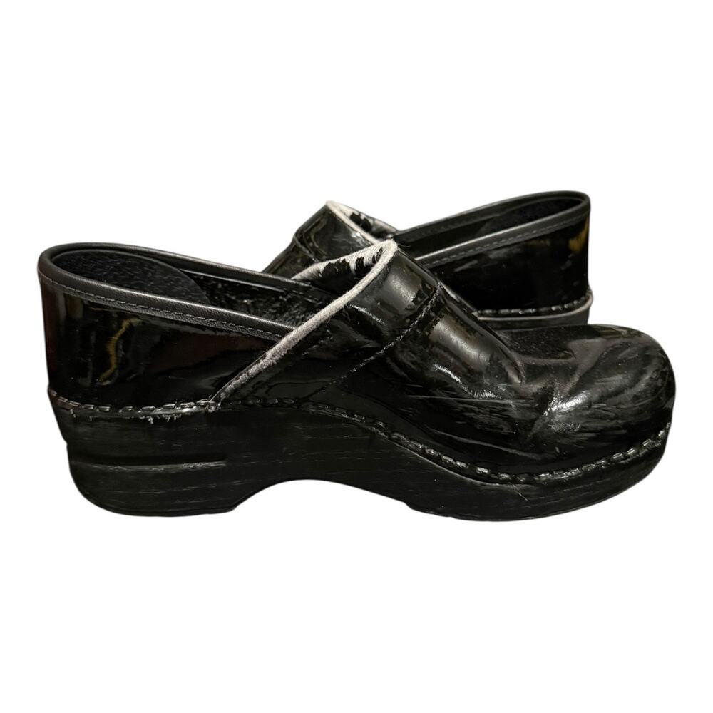 Dansko Professional Black Patent Leather Clogs Womens EU 37 Nursing Shoes 6.5-7 - Picture 8 of 9